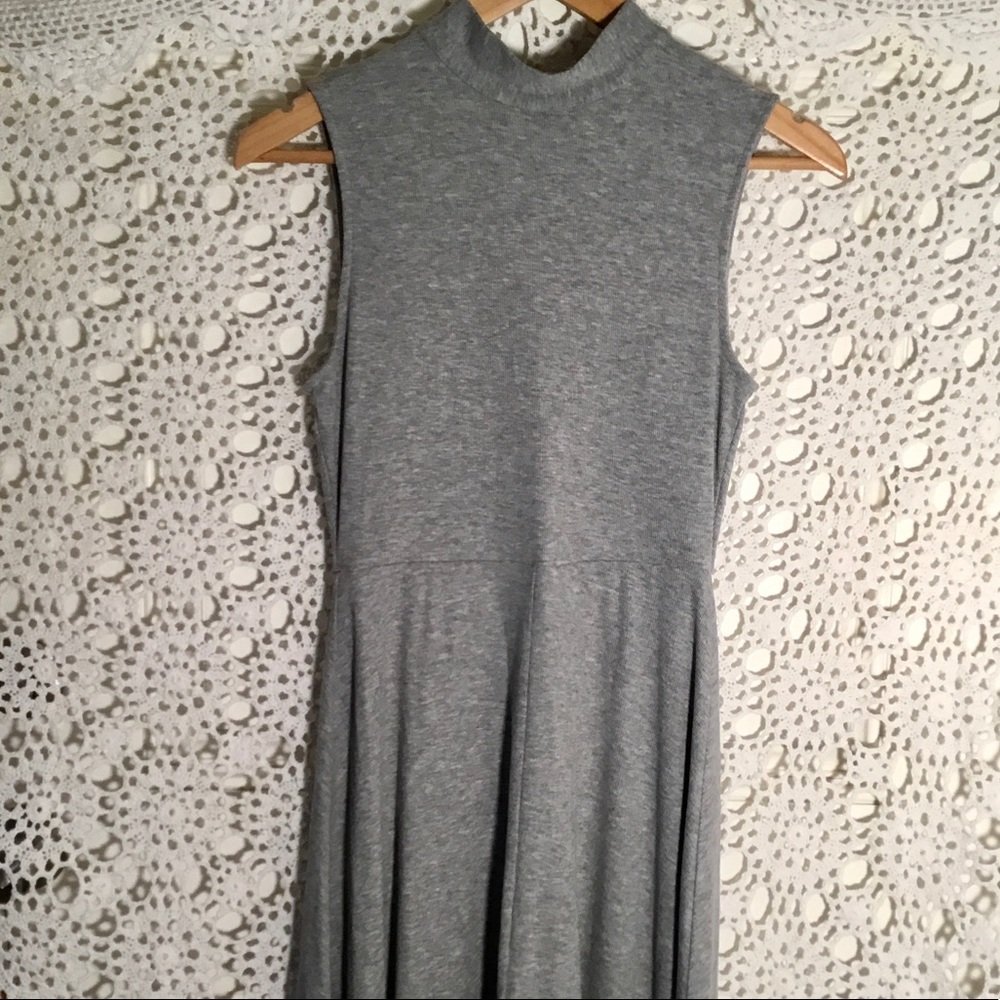 SLEEVELESS MIDI DRESS - Picture 2 of 7